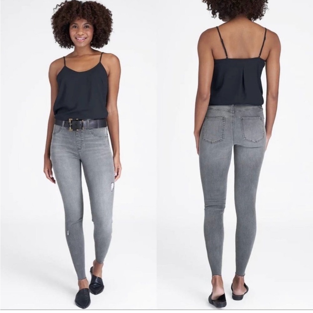 SPANX Gray Skinny Jeans with Sleek Fit